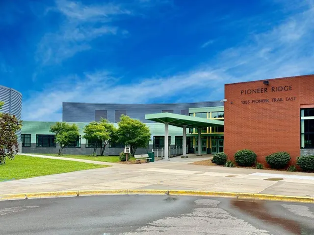 $659,990 | 3744 Brookside Drive, Chaska, MN 55318