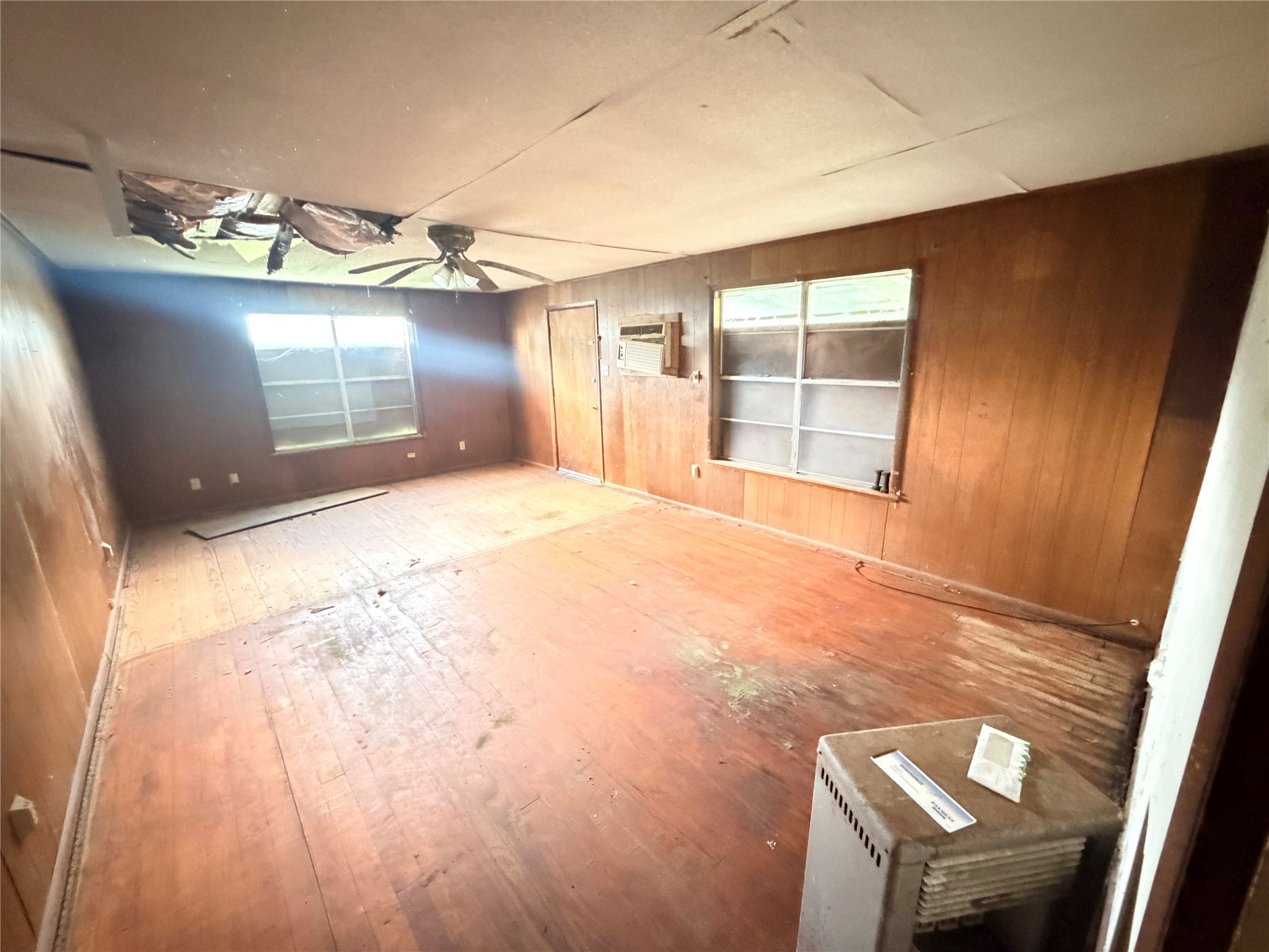 403 East Ward Street Refugio, TX 78377 - Photo 8 of 16
