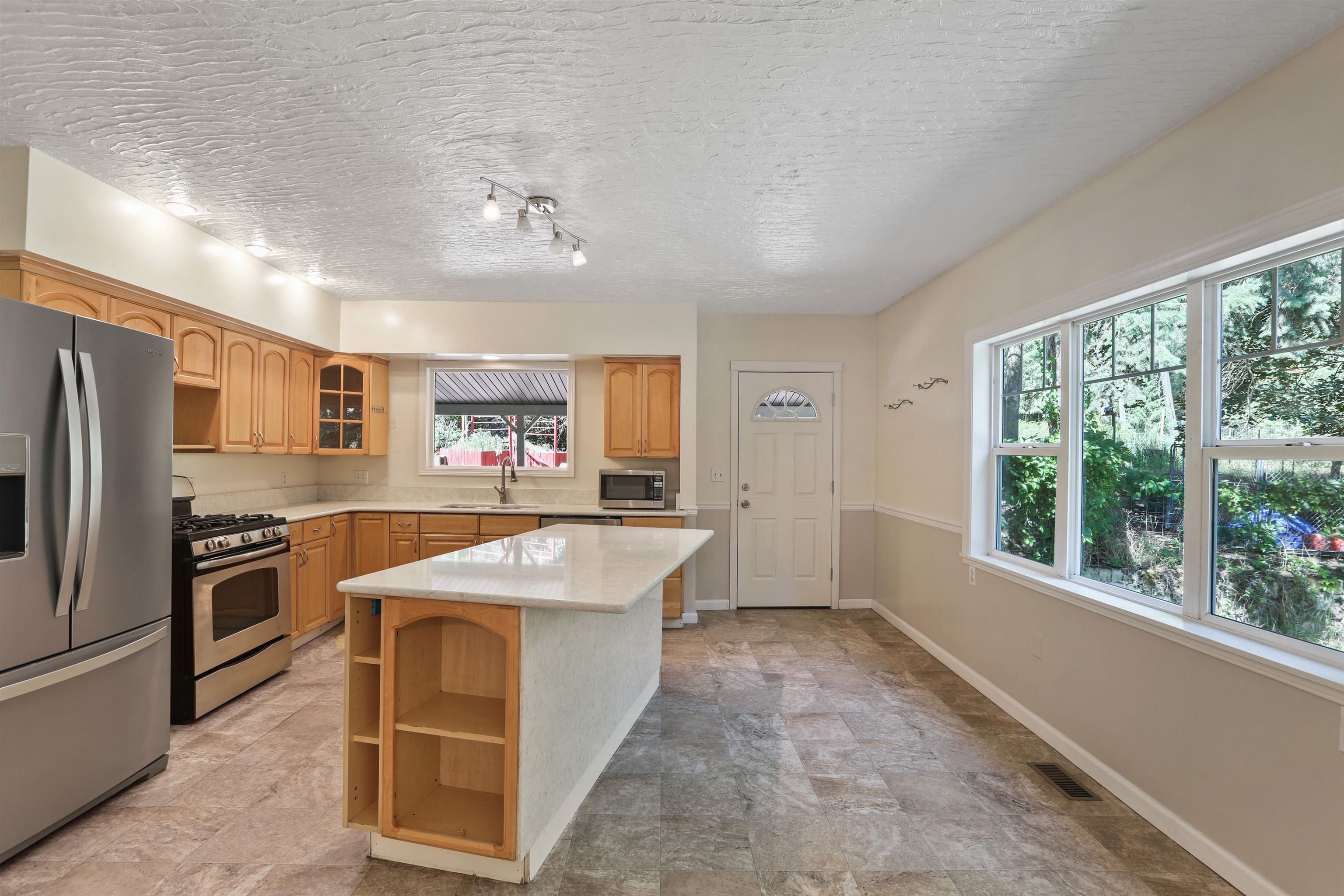 17221 North Little Spokane Drive Colbert, WA 99005 - Photo 5 of 29