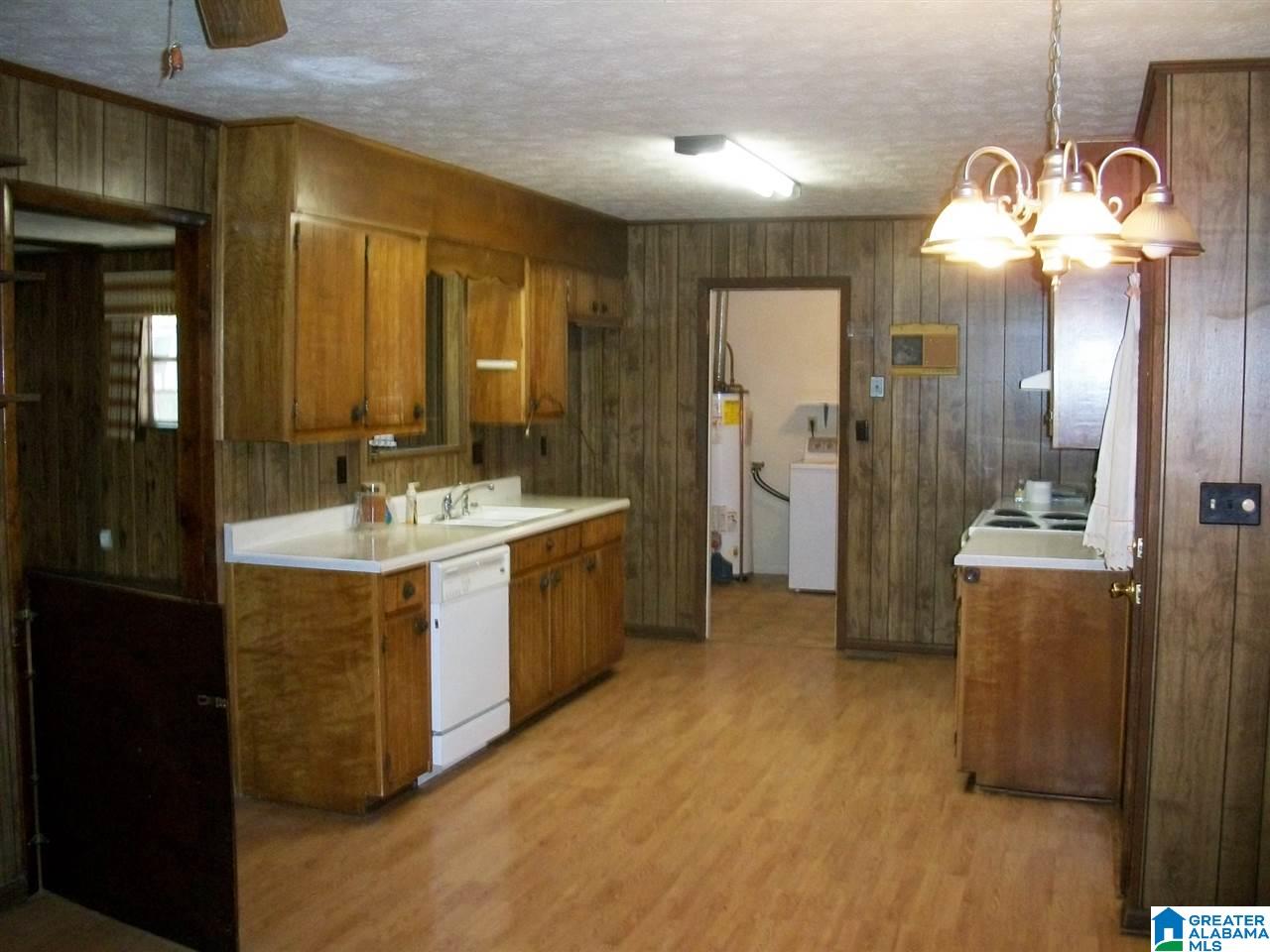 6313 Perry Street Anniston, AL 36206 - Photo 4 of 42