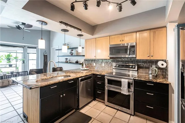 $649,000 | 2667 River Reach Drive, Naples, FL 34104