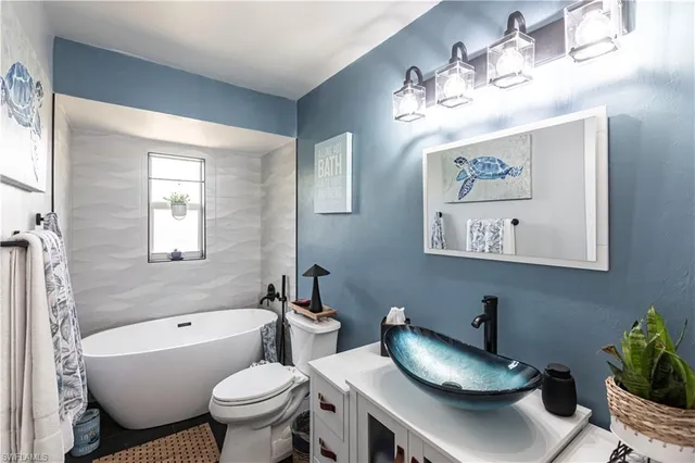 $649,000 | 2667 River Reach Drive, Naples, FL 34104