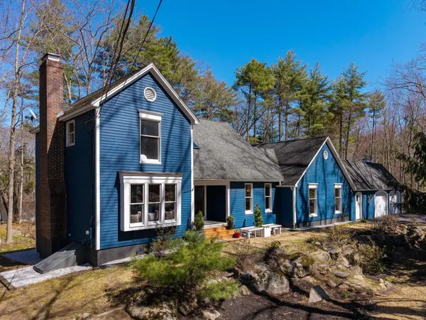 $935,000 | 7 Millstream Drive, Exeter, NH 03833