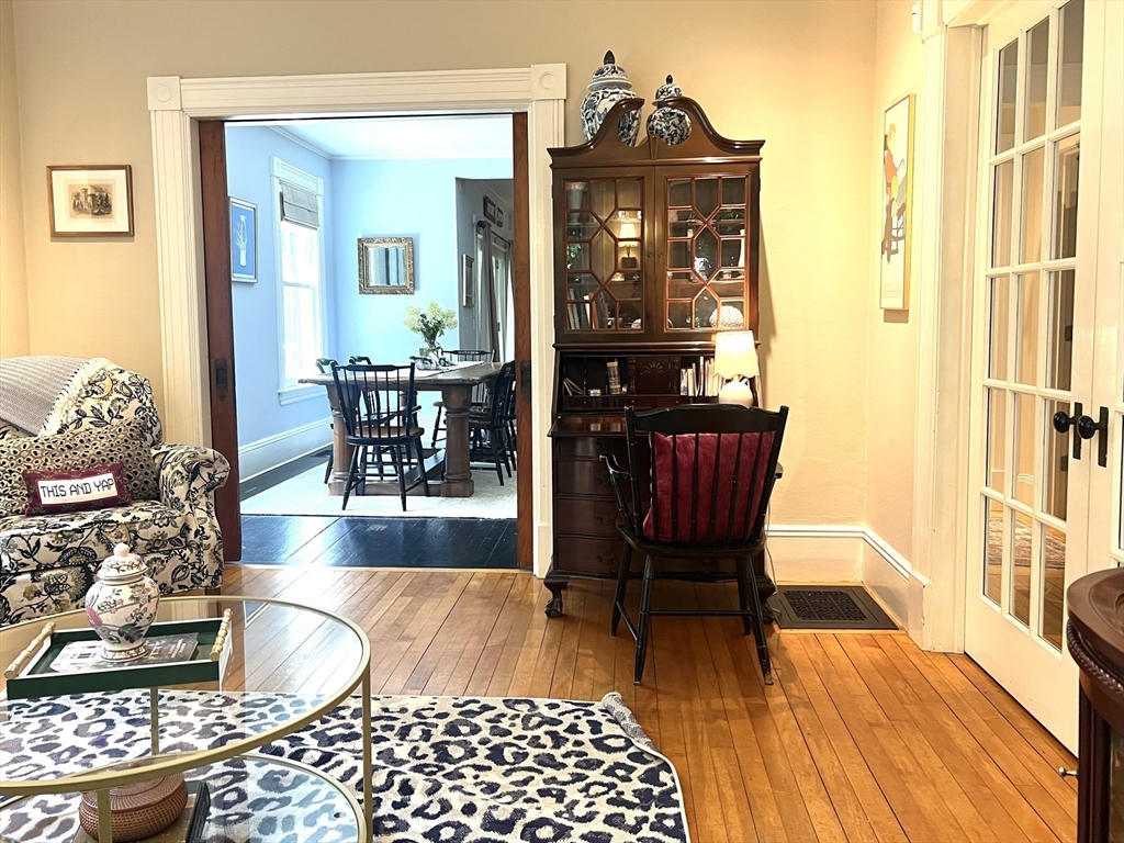 33 Gaylord Street Amherst, MA 01002 - Photo 6 of 42