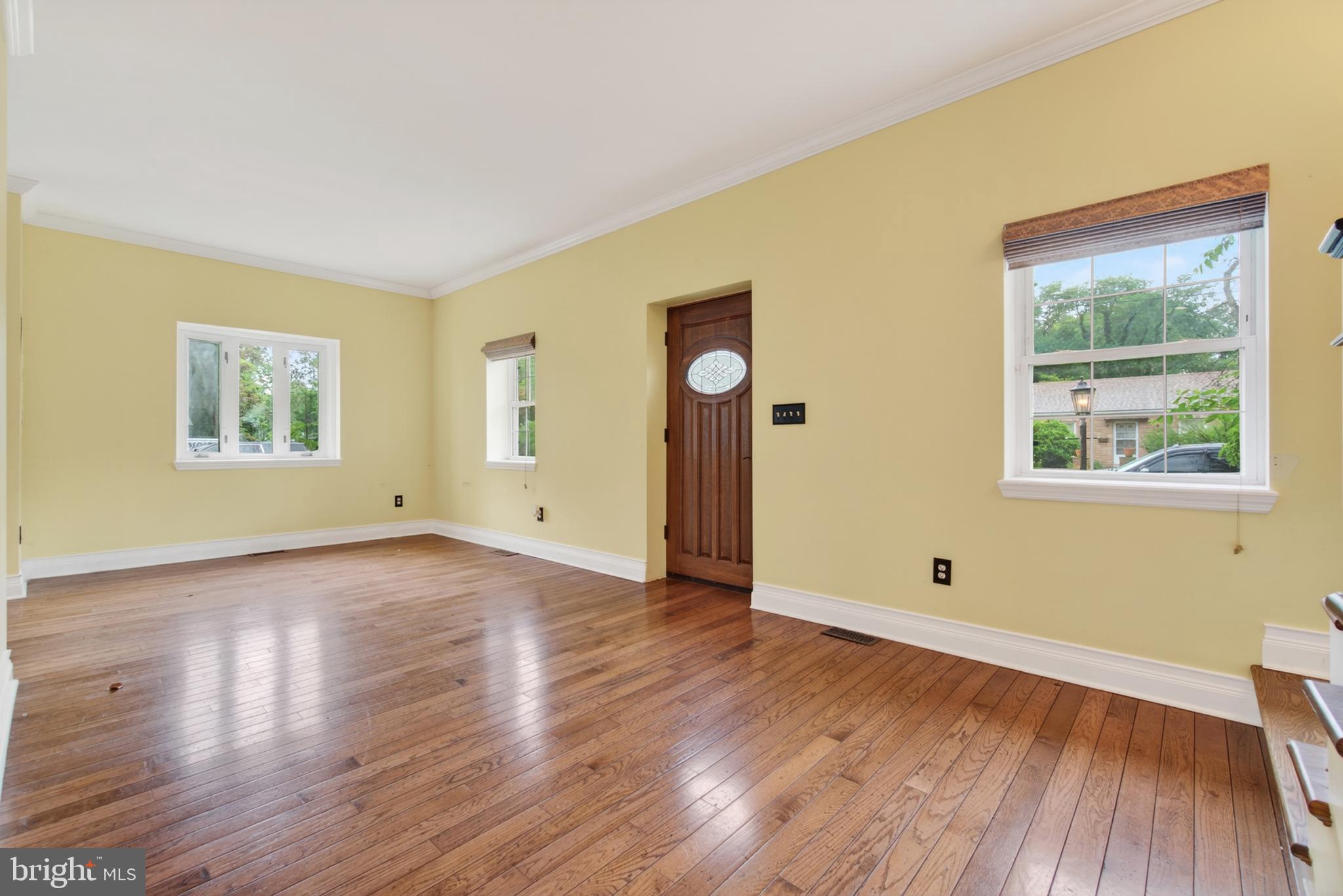 117 State Avenue Lindenwold, NJ 08021 - Photo 10 of 58 a view of an empty room with wooden floor and a window