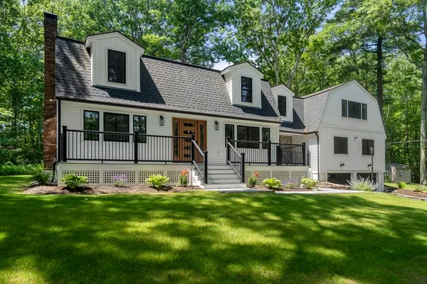 $1,250,000 | 241 Prospect Street, Franklin, MA 02038