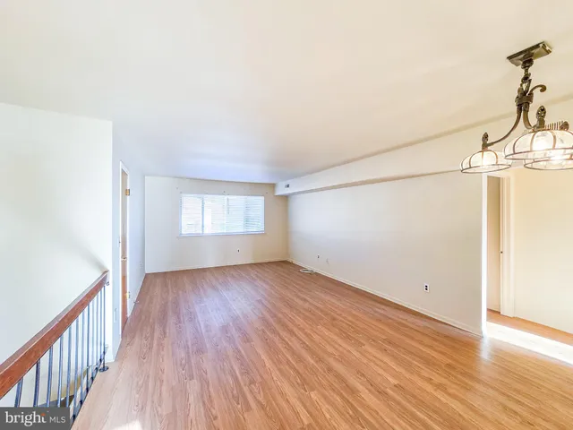 $2,300 | 1302 Bradley Court, Princeton, NJ 08540