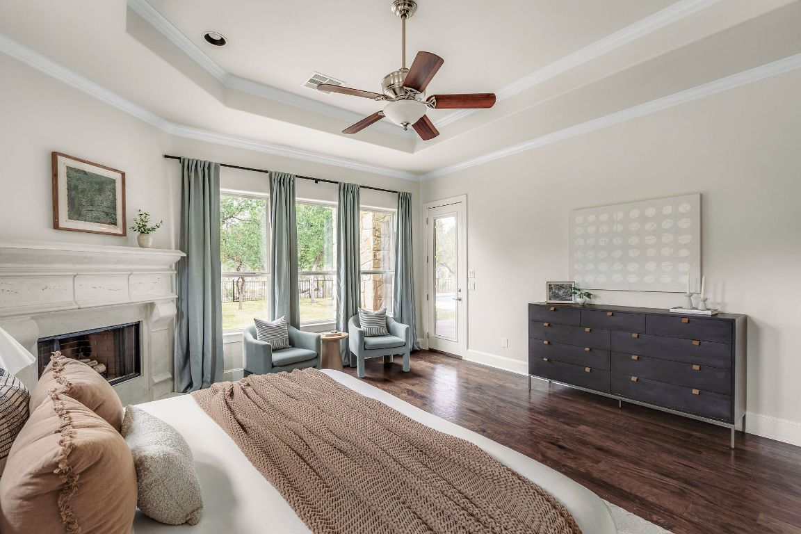 812 Jennings Branch Georgetown, TX 78633 - Photo 16 of 40 Primary bedroom suite