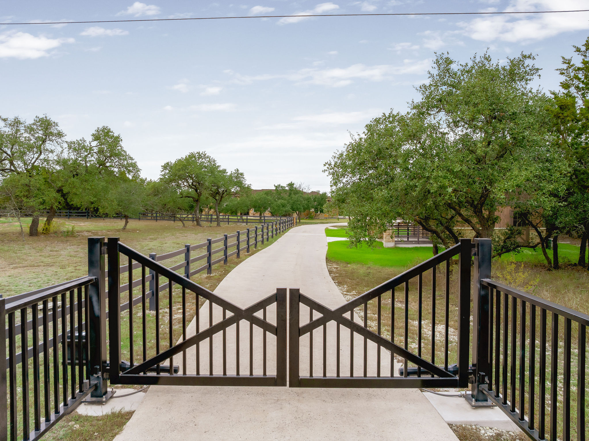 812 Jennings Branch Georgetown, TX 78633 - Photo 36 of 40 Recently added automatic gate