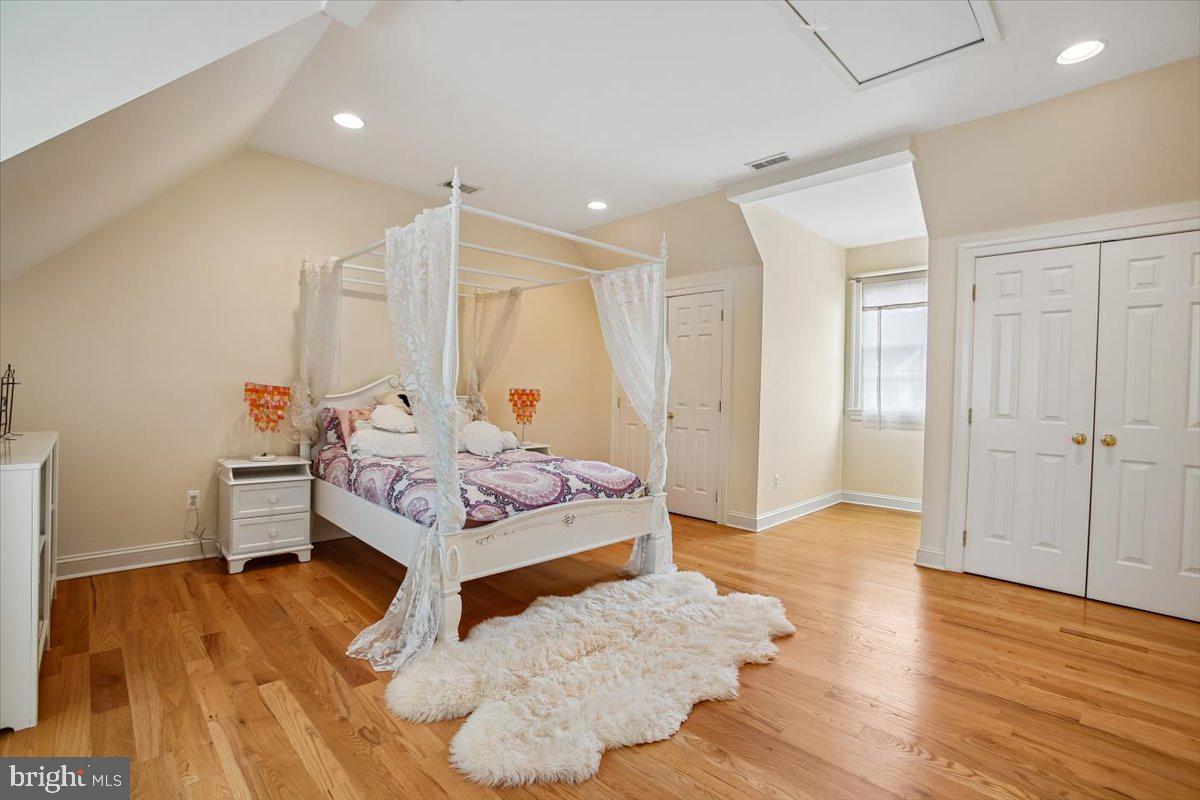 6809 Sorrel Street McLean, VA 22101 - Photo 55 of 101 a living room with furniture and wooden floor