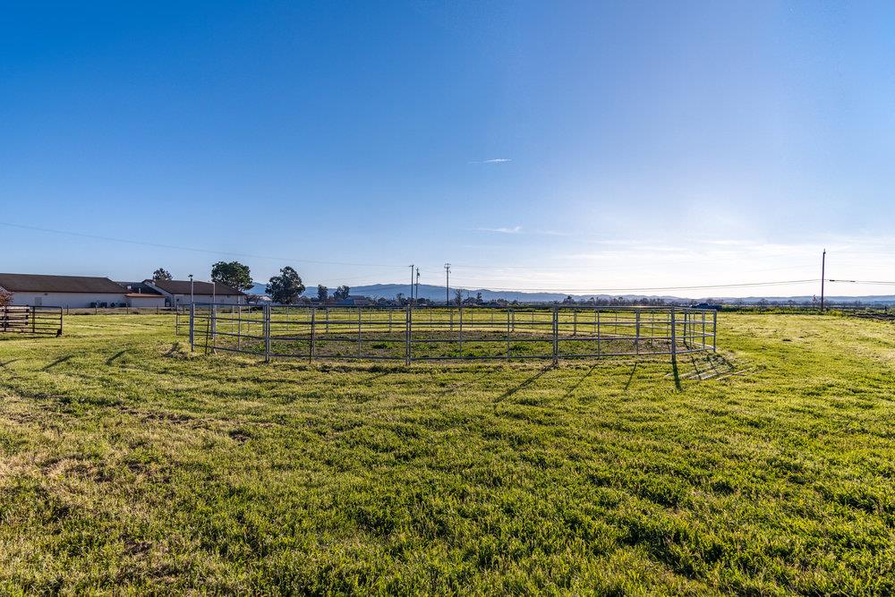 2500 Fallon Road Hollister, CA 95023 - Photo 53 of 79 Gallery Image 53