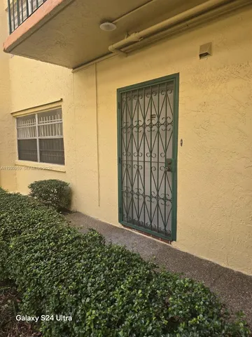 $254,000 | 4525 West 20th Avenue, Unit 118, Hialeah, FL 33012