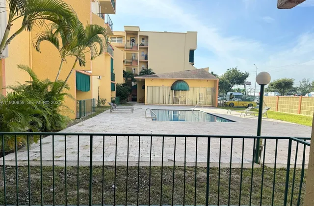 $254,000 | 4525 West 20th Avenue, Unit 118, Hialeah, FL 33012