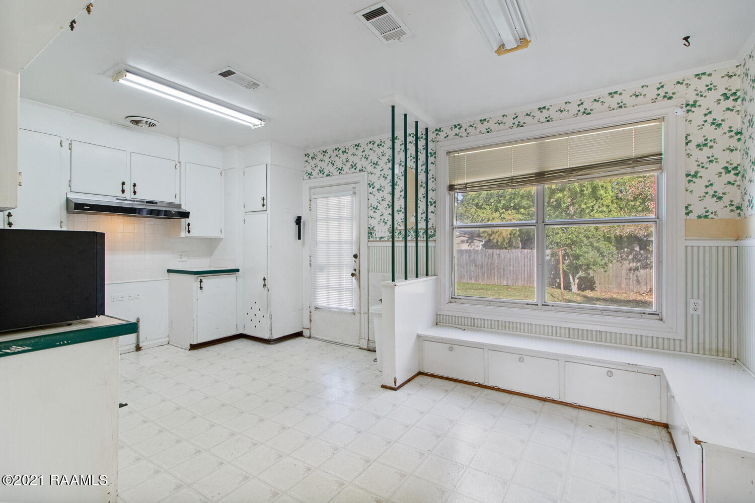 118 Edwin Street Lafayette, LA 70506 - Photo 6 of 18 118 Edwin-4