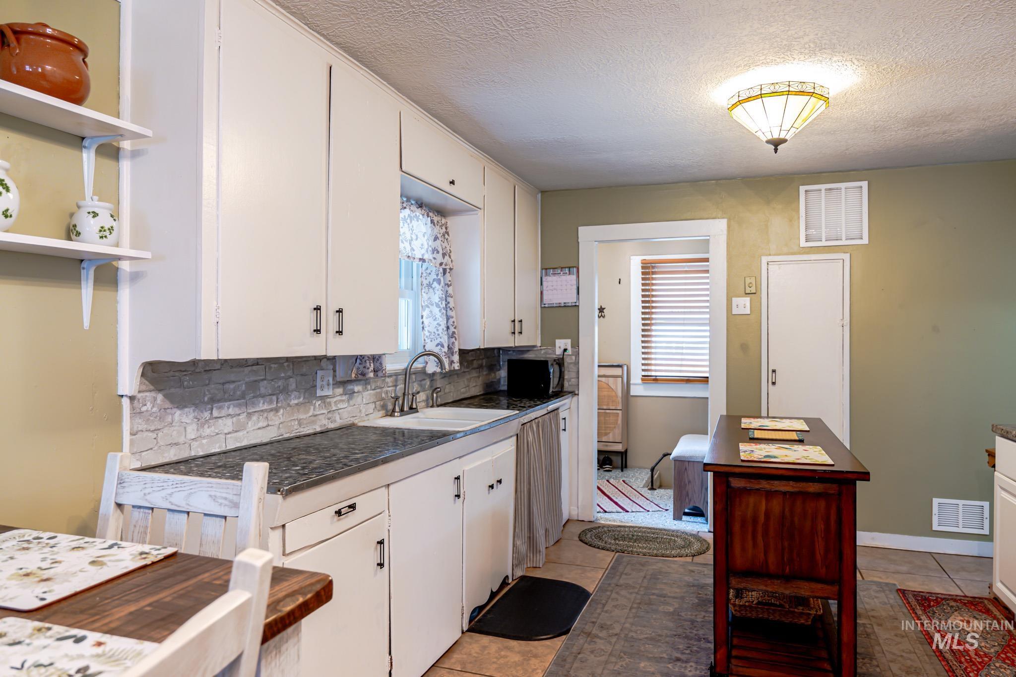 90 East Jefferson Huntington, OR 97907 - Photo 17 of 50