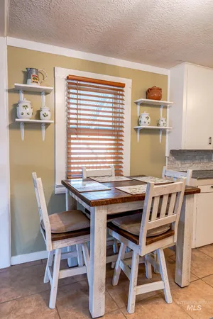 $239,999 | 90 East Jefferson, Huntington, OR 97907