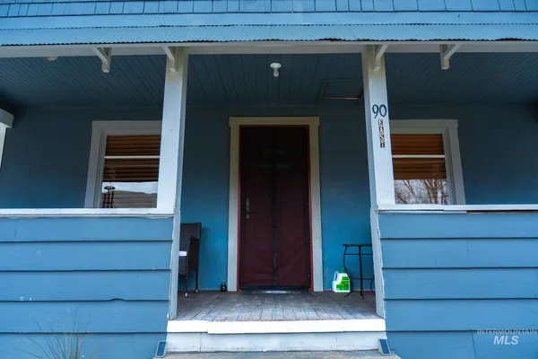 $239,999 | 90 East Jefferson, Huntington, OR 97907