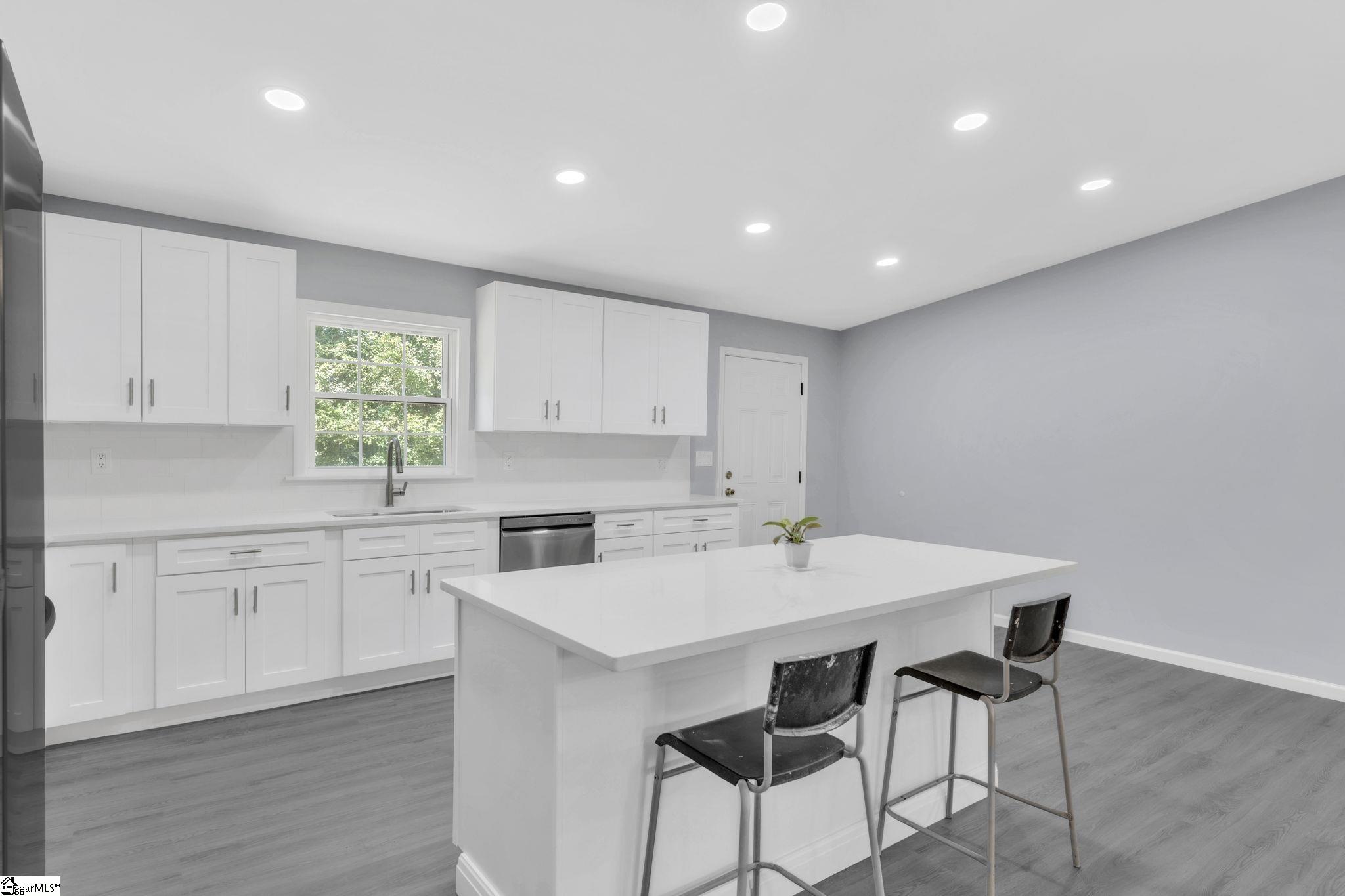 646 Millrock Church Road Gray Court, SC 29645 - Photo 12 of 23