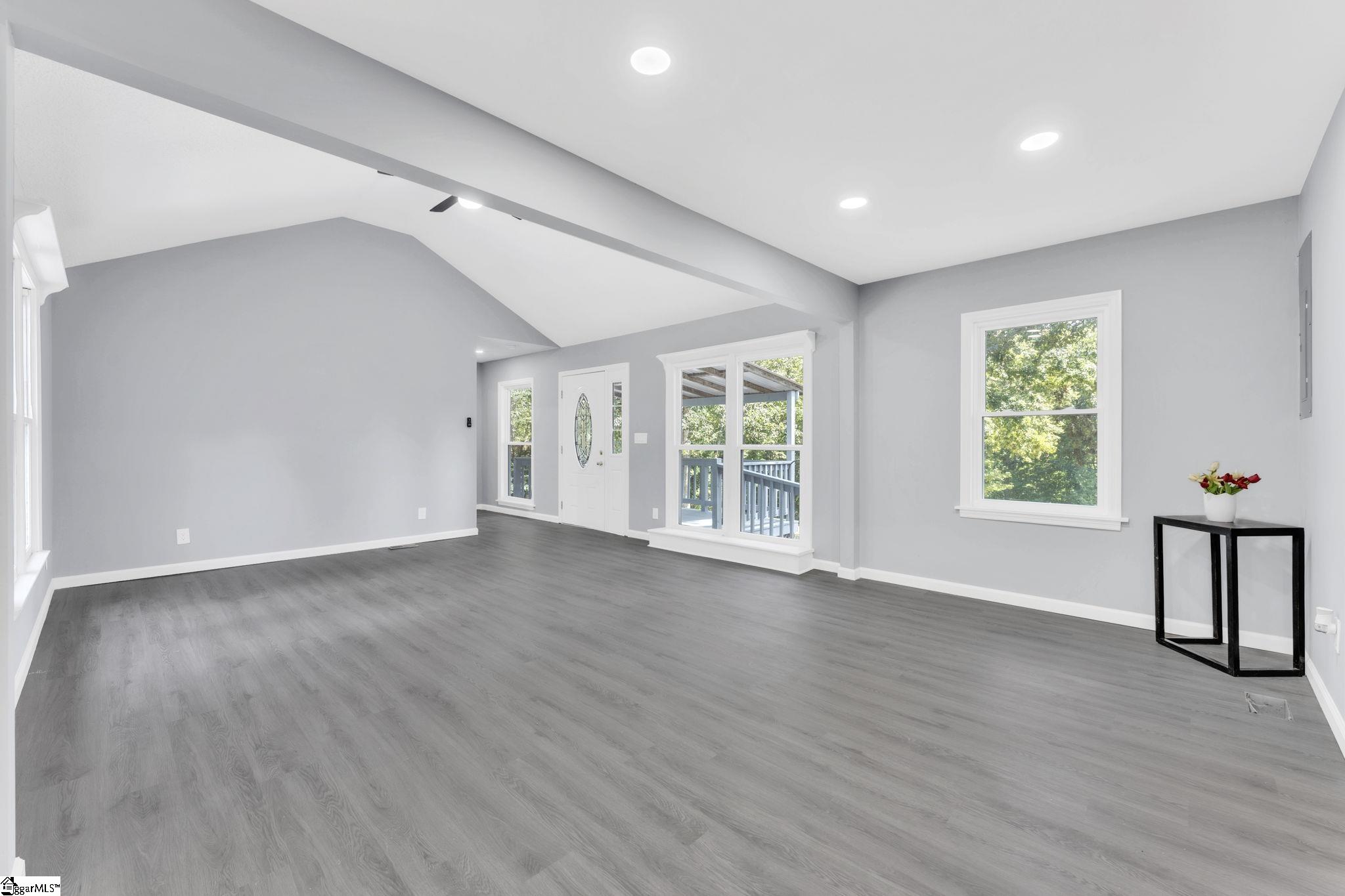 646 Millrock Church Road Gray Court, SC 29645 - Photo 5 of 23