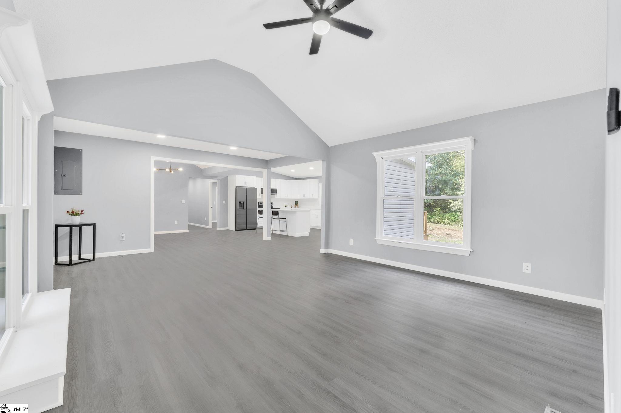 646 Millrock Church Road Gray Court, SC 29645 - Photo 6 of 23