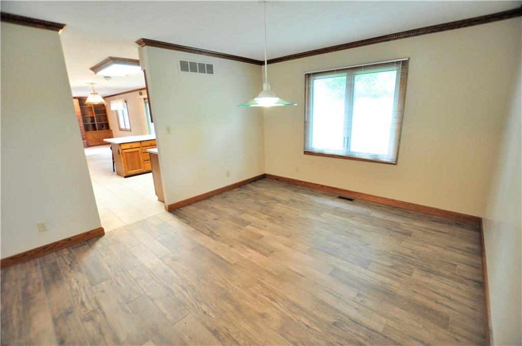 2251 Reston Lane Columbus, IN 47203 - Photo 11 of 51