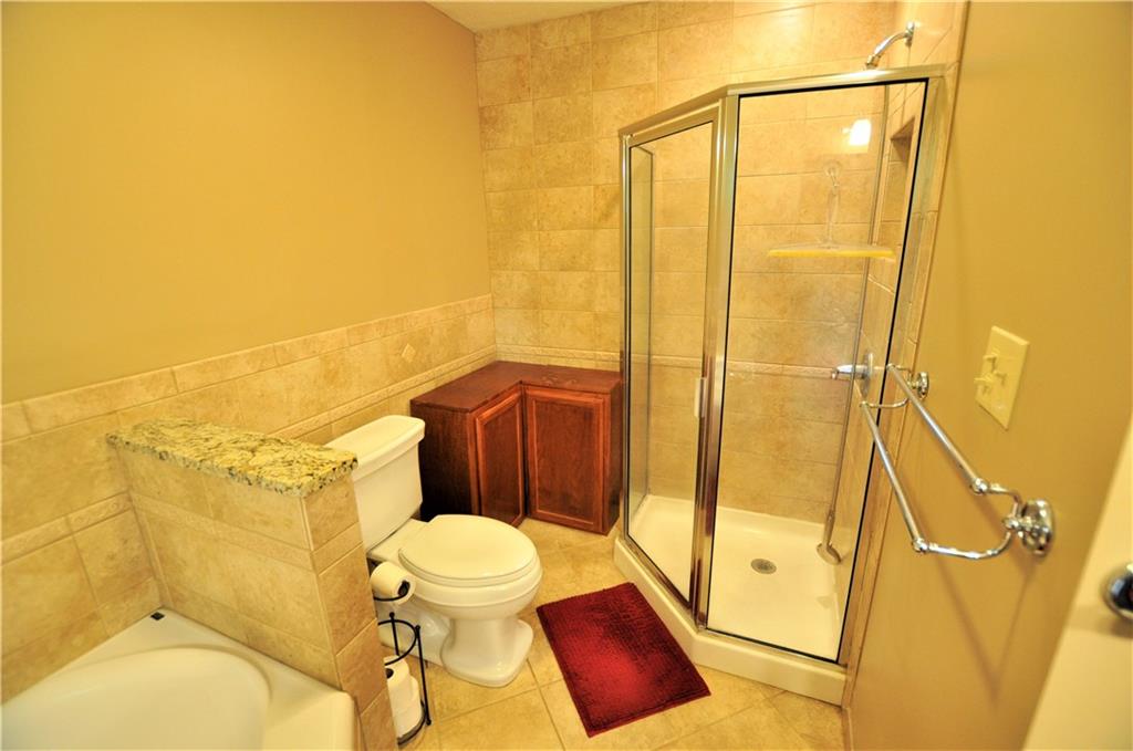 2251 Reston Lane Columbus, IN 47203 - Photo 27 of 51
