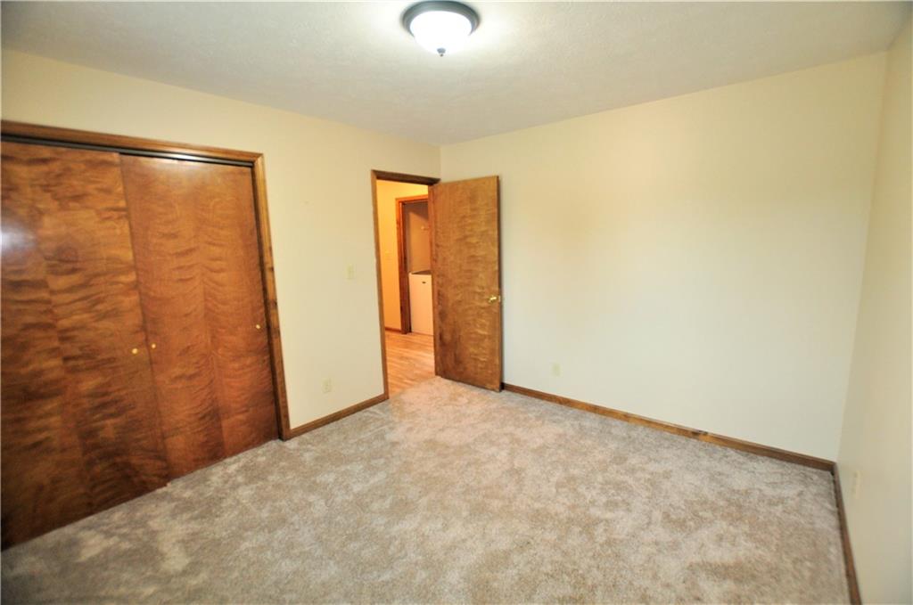 2251 Reston Lane Columbus, IN 47203 - Photo 34 of 51