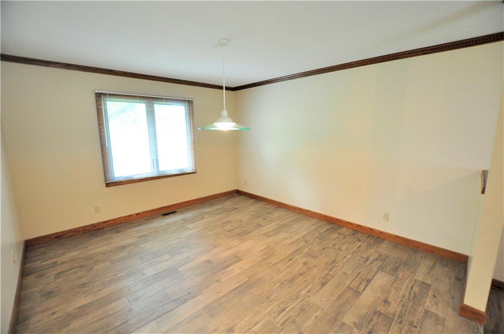 2251 Reston Lane Columbus, IN 47203 - Photo 9 of 51