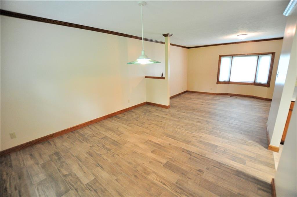 2251 Reston Lane Columbus, IN 47203 - Photo 10 of 51