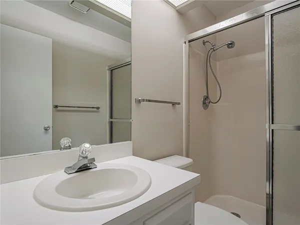 $1,600 | 6 Vista Gdns Trail, Unit 201, Vero Beach, FL 32962