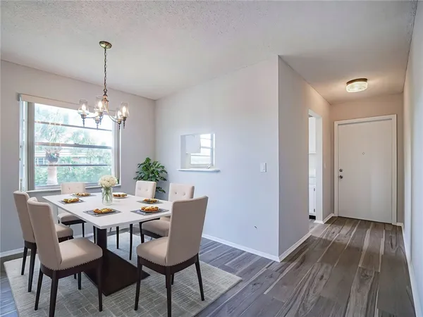 $1,600 | 6 Vista Gdns Trail, Unit 201, Vero Beach, FL 32962