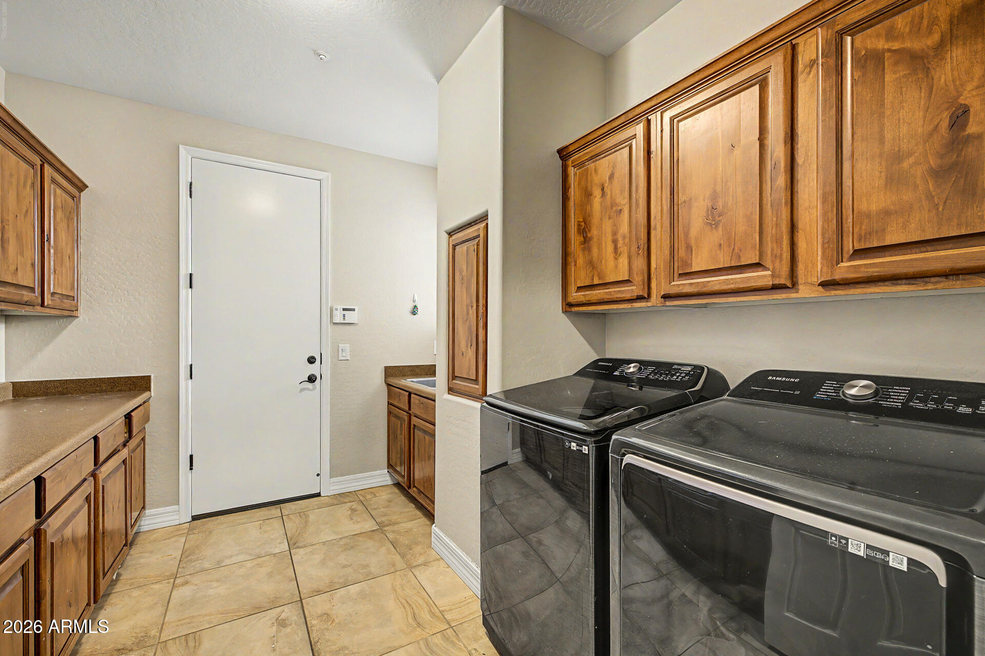 13058 West Lowden Road Peoria, AZ 85383 - Photo 76 of 122 76-Lowden
