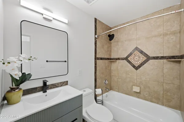 $380,000 | 1125 East Kaler Drive, Phoenix, AZ 85020