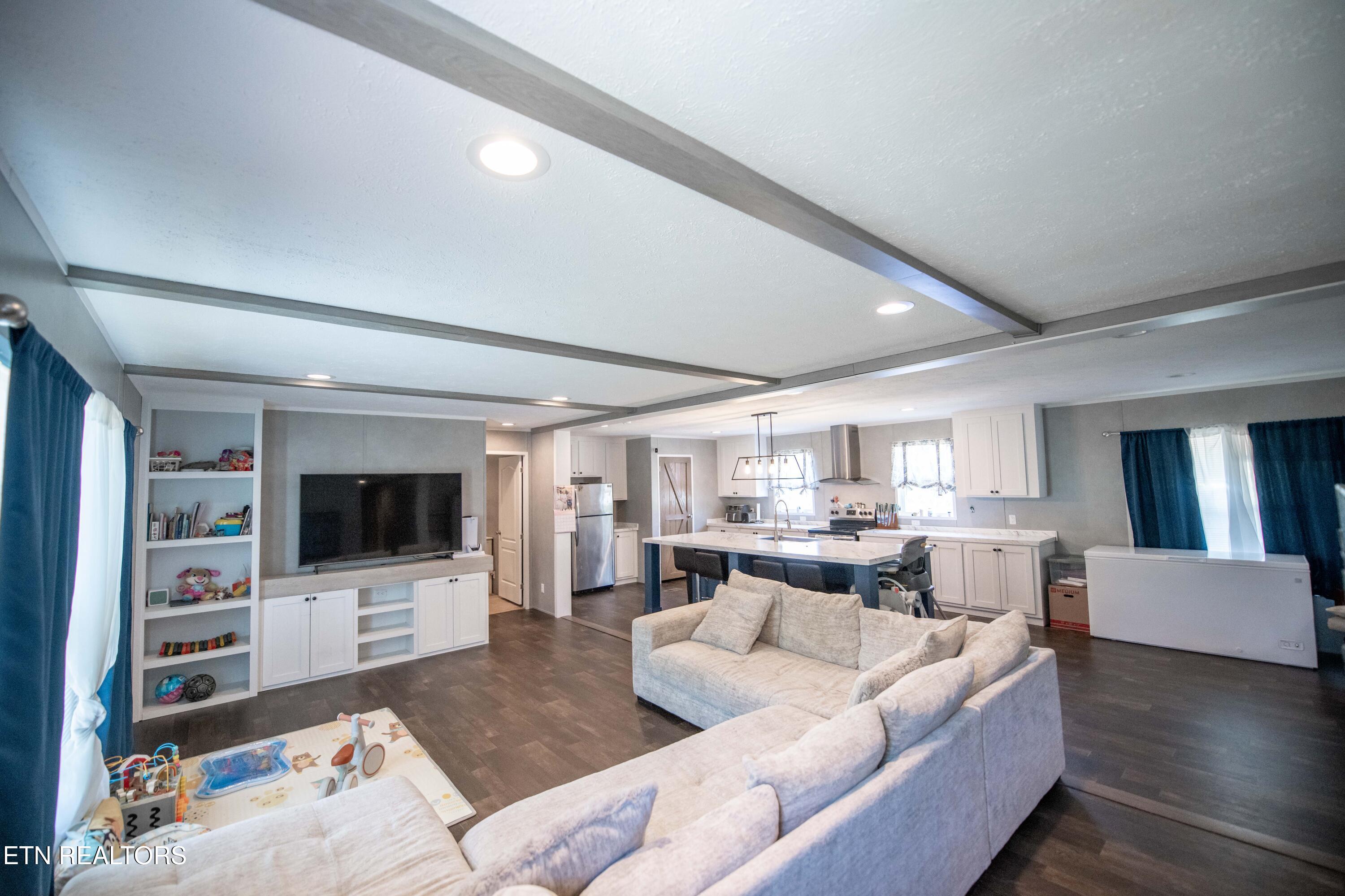 227 Woodby Fridley Road Sweetwater, TN 37874 - Photo 2 of 23 SHP-2557