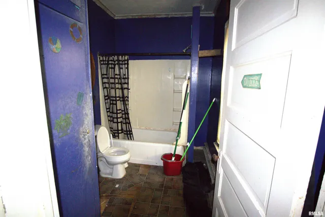 $15,500 | 106 South 1st Street, Elkville, IL 62932