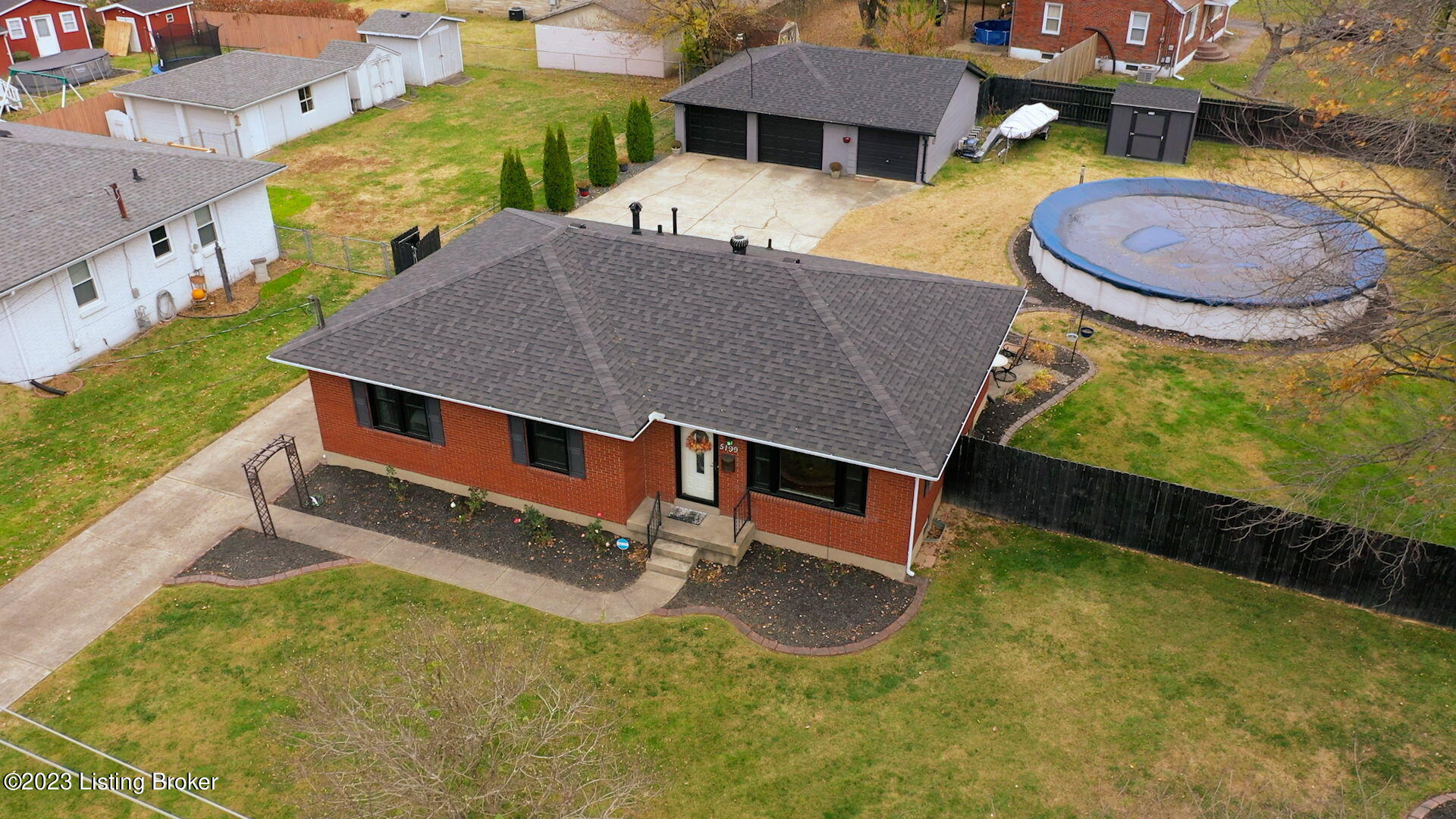 5199 Maryman Road Louisville, KY 40258 - Photo 1 of 46 MAIN