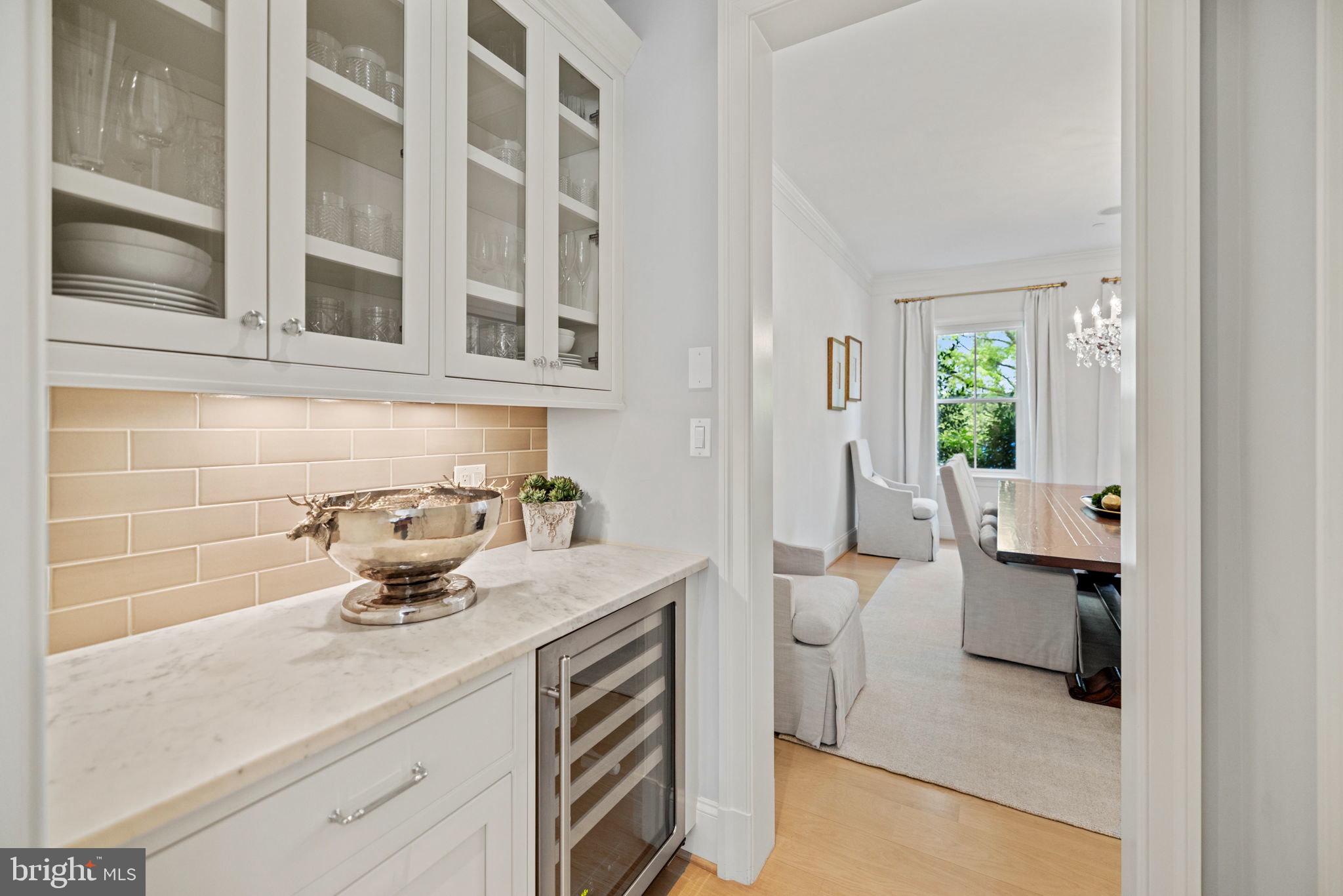 4410 Meadow Road Washington, DC 20007 - Photo 11 of 29