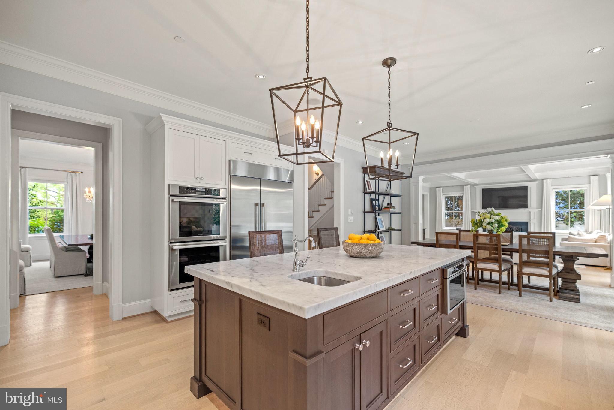 4410 Meadow Road Washington, DC 20007 - Photo 4 of 29