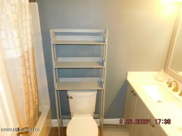 $269,900 | 2224 Itasca Drive, Nesbit, MS 38651