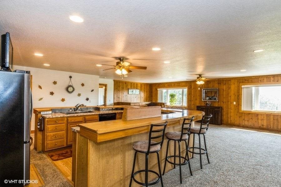 3230 170th Street Riverside, IA 52327 - Photo 13 of 49 Gallery Image 13