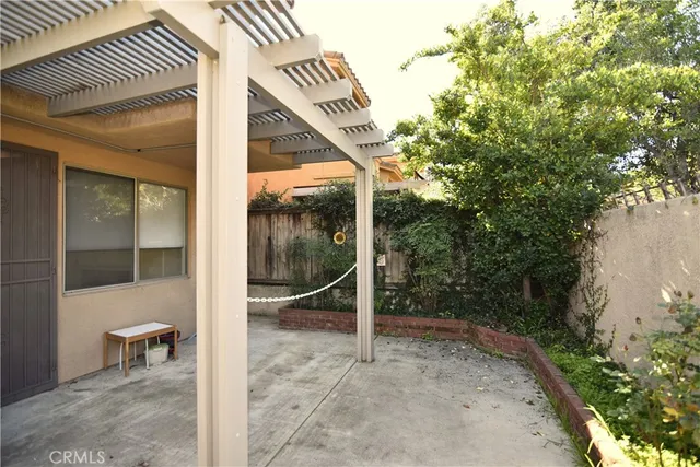 a view of outdoor space yard and porch