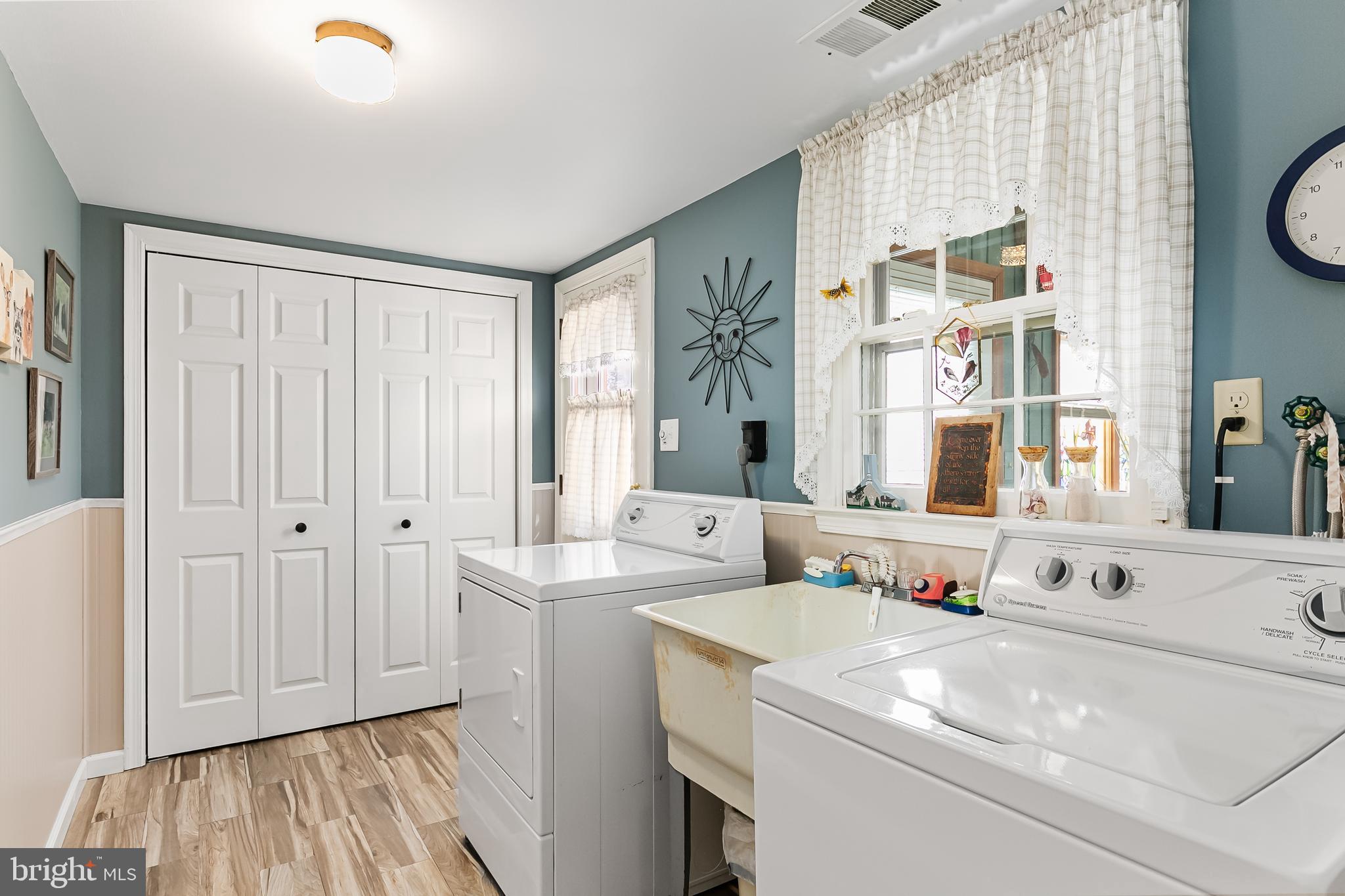 181 Westover Drive Delran, NJ 08075 - Photo 22 of 53 Main floor Laundry