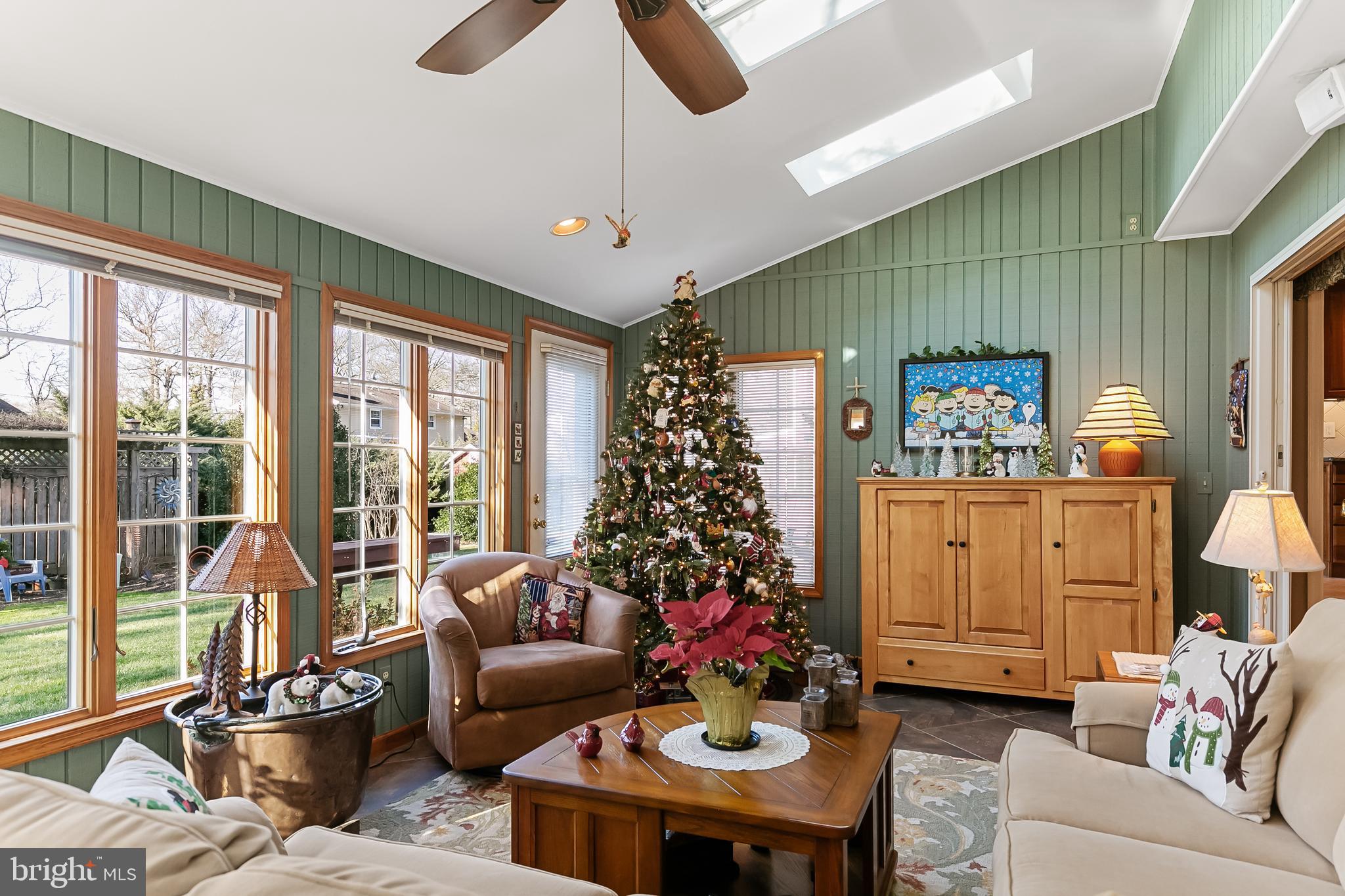 181 Westover Drive Delran, NJ 08075 - Photo 9 of 53 Sunroom with 2 doors to deck and patio