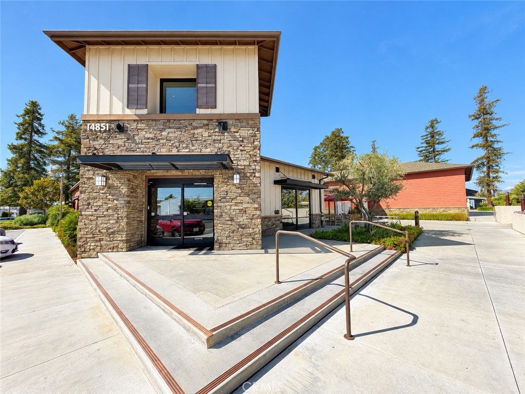 14851 Jeffrey Road, Unit 230 Irvine, CA 92618 - Photo 15 of 25 Club House