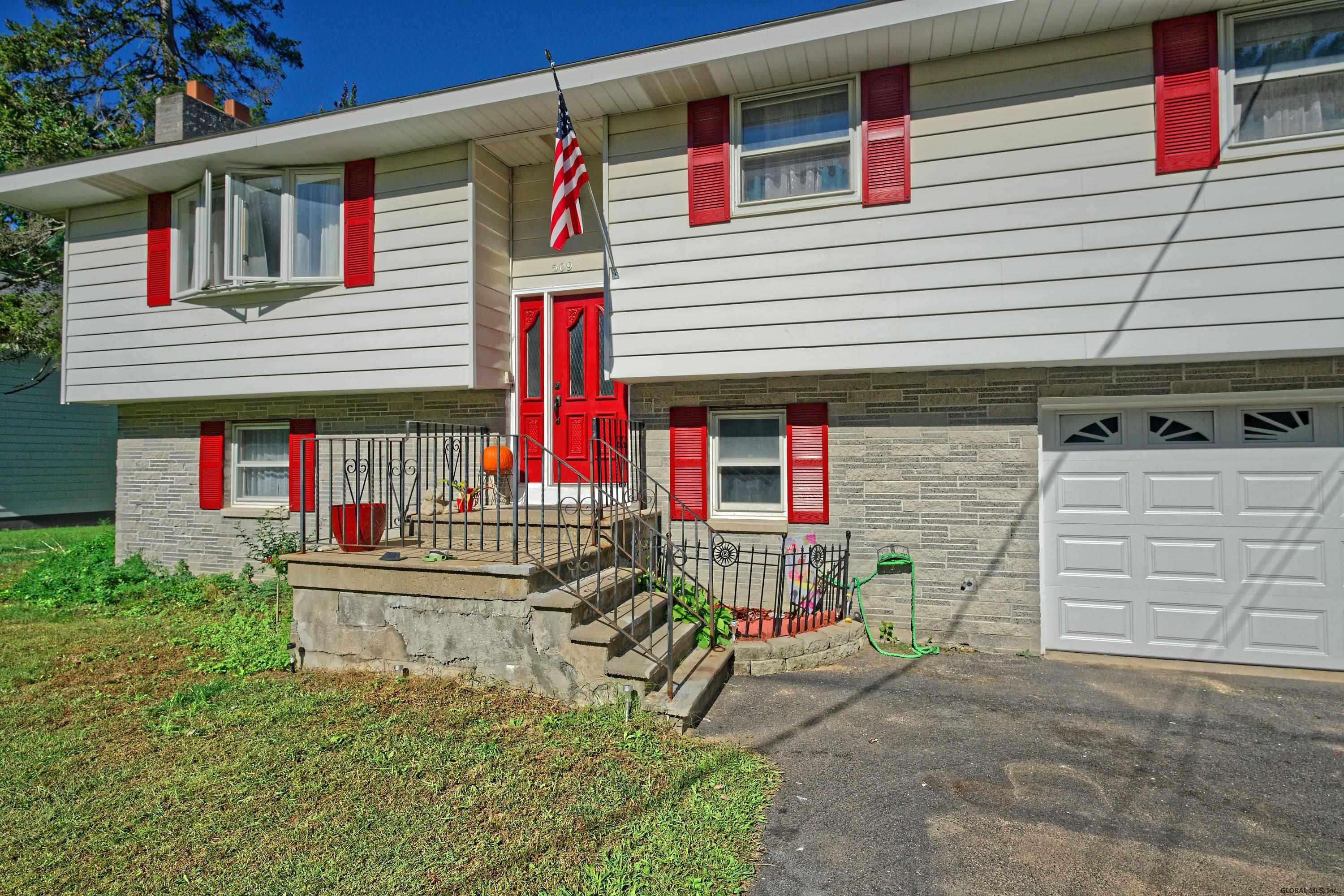 511 Chadwick Road Schenectady, NY 12304 - Photo 4 of 34 Photo 5