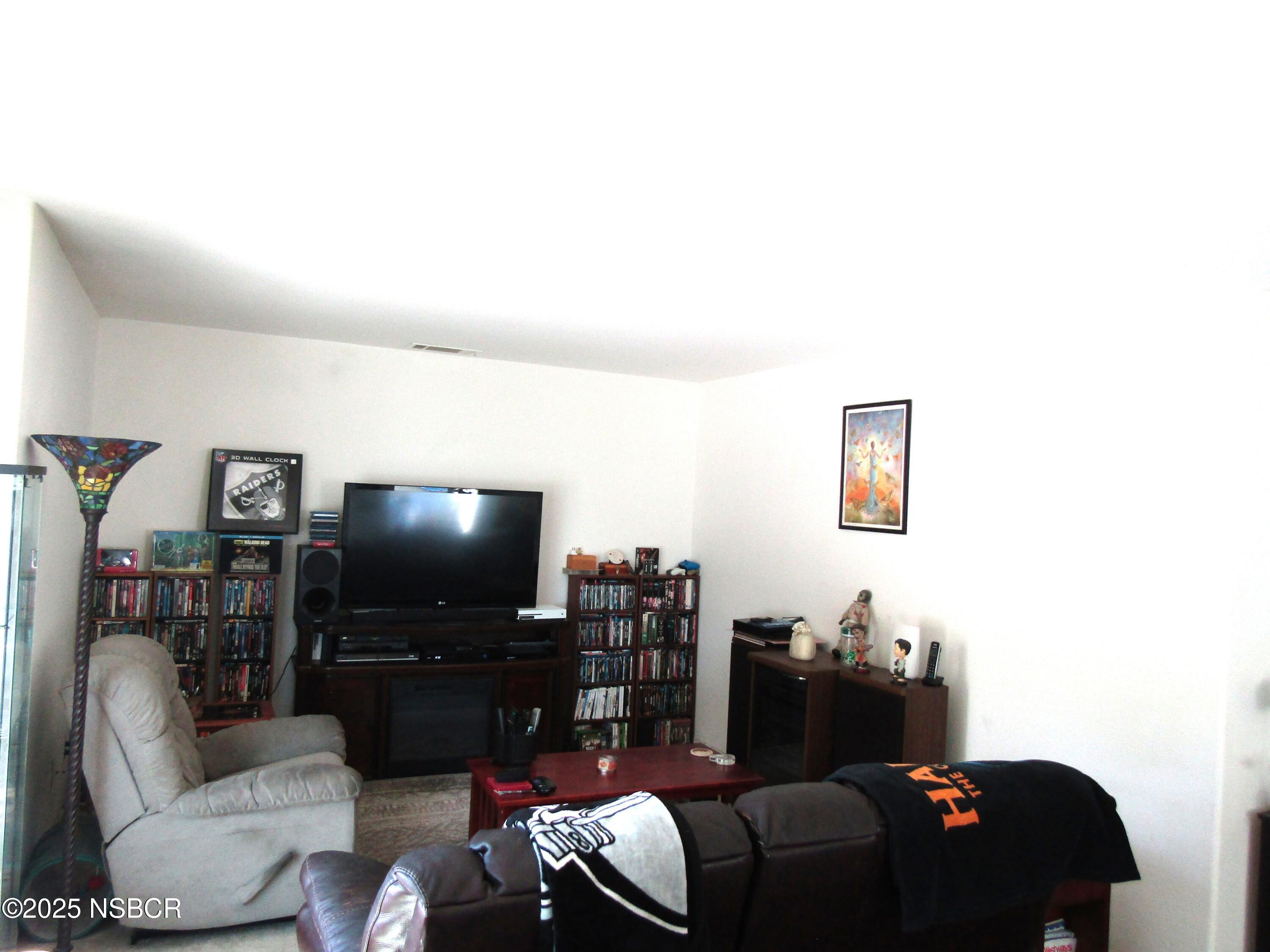 3875 Cassini Circle, Unit 1 Lompoc, CA 93436 - Photo 3 of 11 IMG_2563