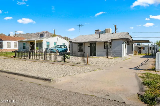 a view of a house with a outdoor space