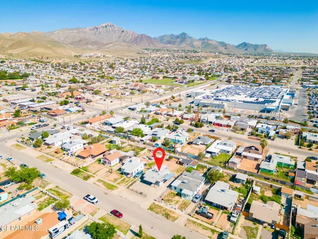 view of city and mountain view