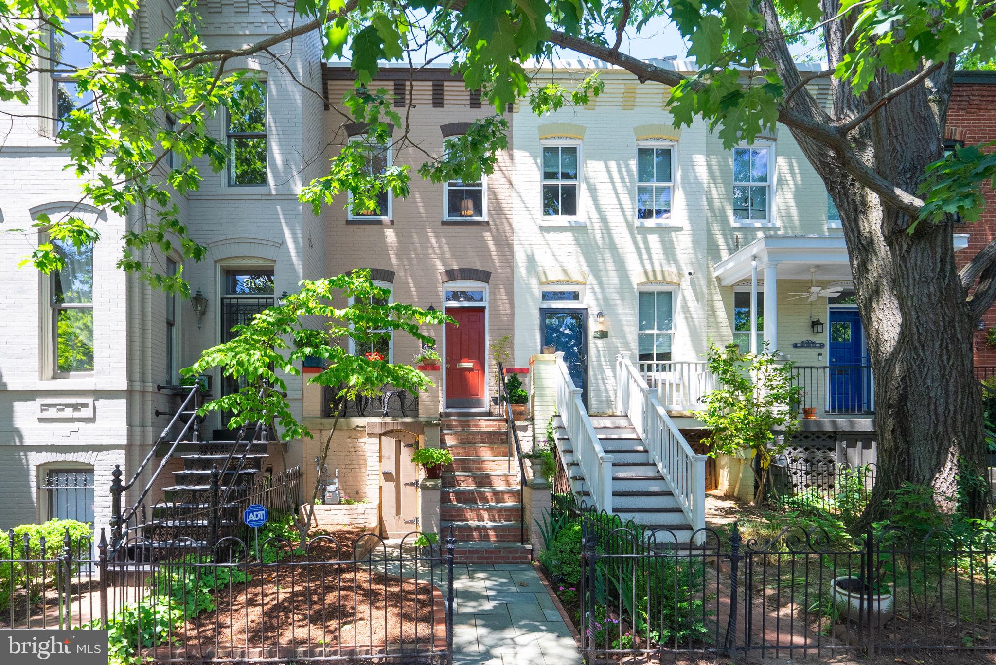 311 9th Street Southeast Washington, DC 20003 - Photo 4 of 32 Street View