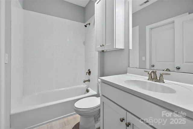 $1,270,000 | 7203 Bellera Court, Charlotte, NC 28277